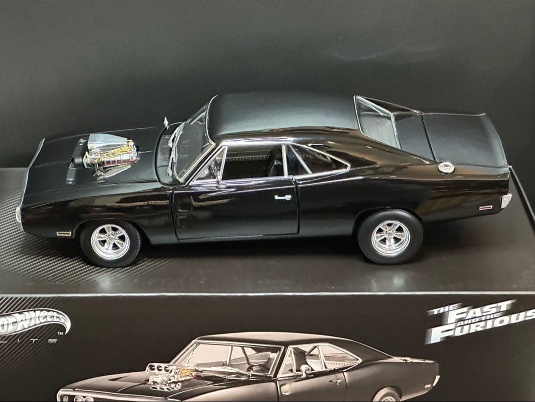 ワイルドスピード1/18 HotWeels （エリート）DodgeCharger