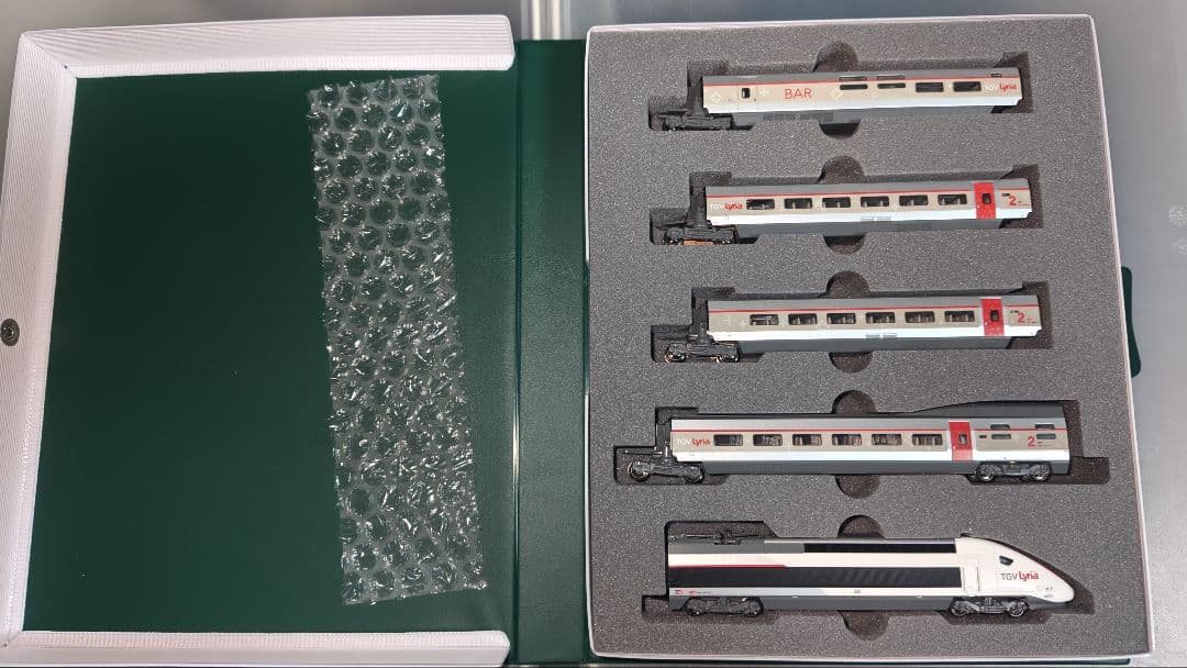 【室内灯付】KATO Nゲージ TGV Lyria 10両セット