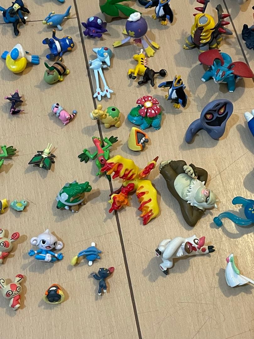立体ポケモン図鑑等まとめ売り 【廃盤】250体くらい