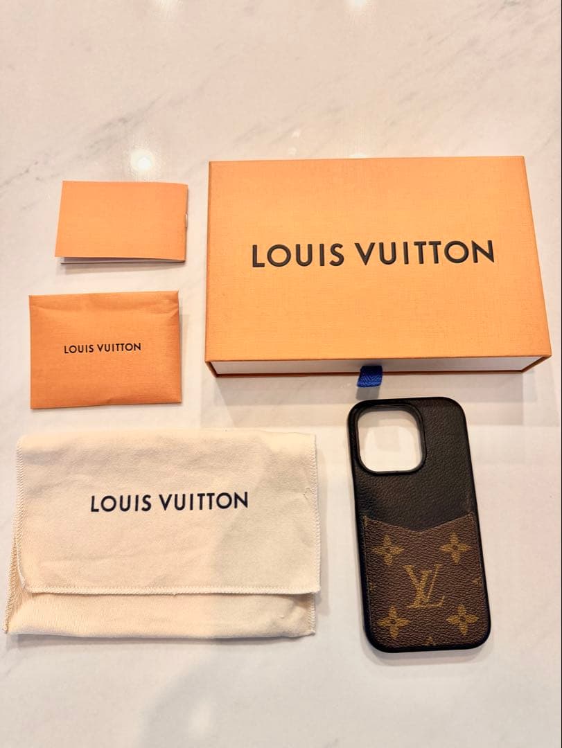 Louis Vuitton ルイヴィトンiPhoneケース　15pro