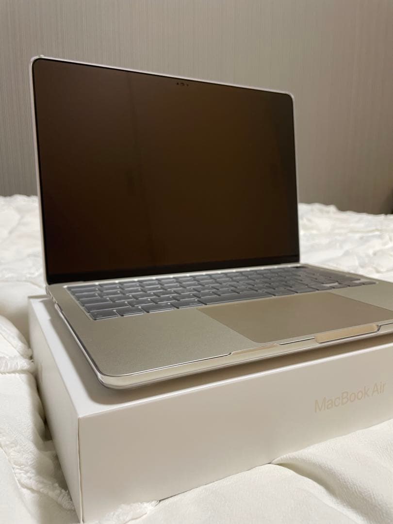 MacBook Air M2 スターライト 8GB/256GB 美品