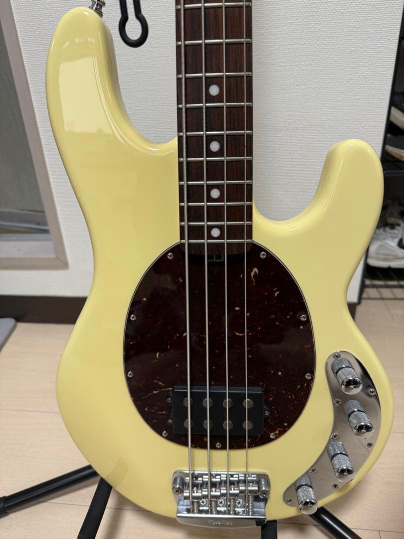 ベース MUSICMAN Stingray 2005 LIMITED EDITION