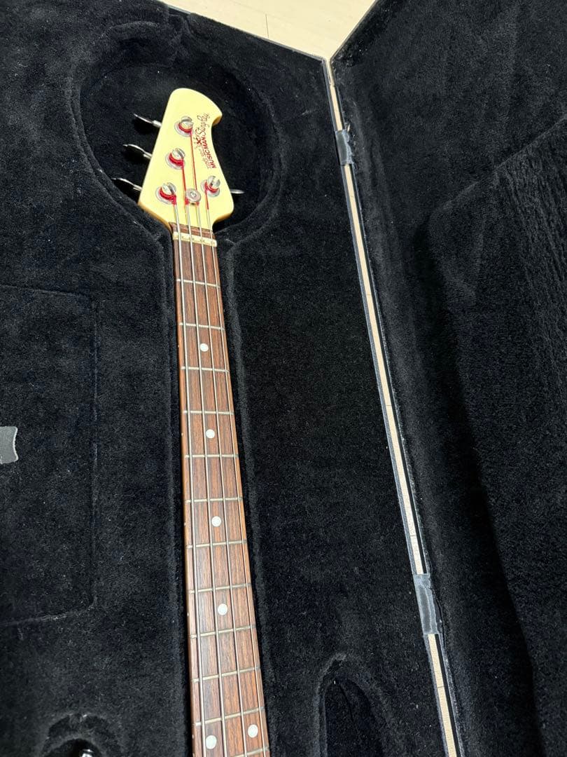 ベース MUSICMAN Stingray 2005 LIMITED EDITION