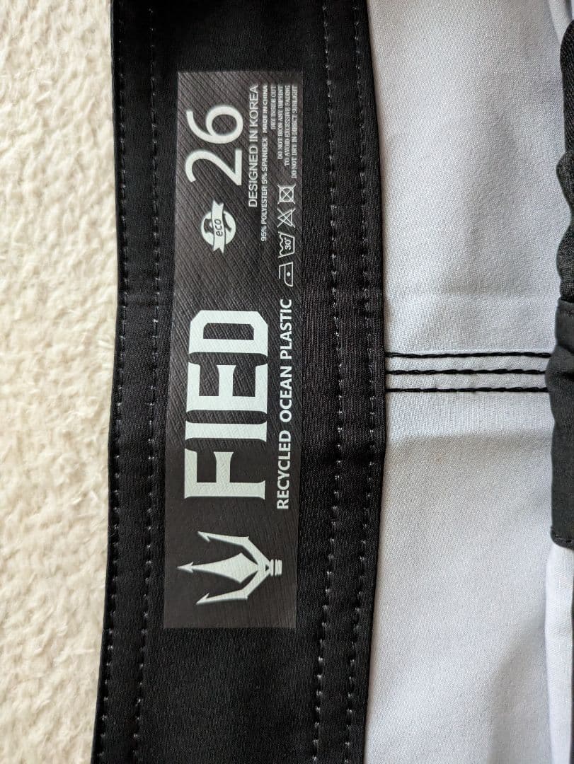 FIED 26インチ サーフパンツ 黒/白