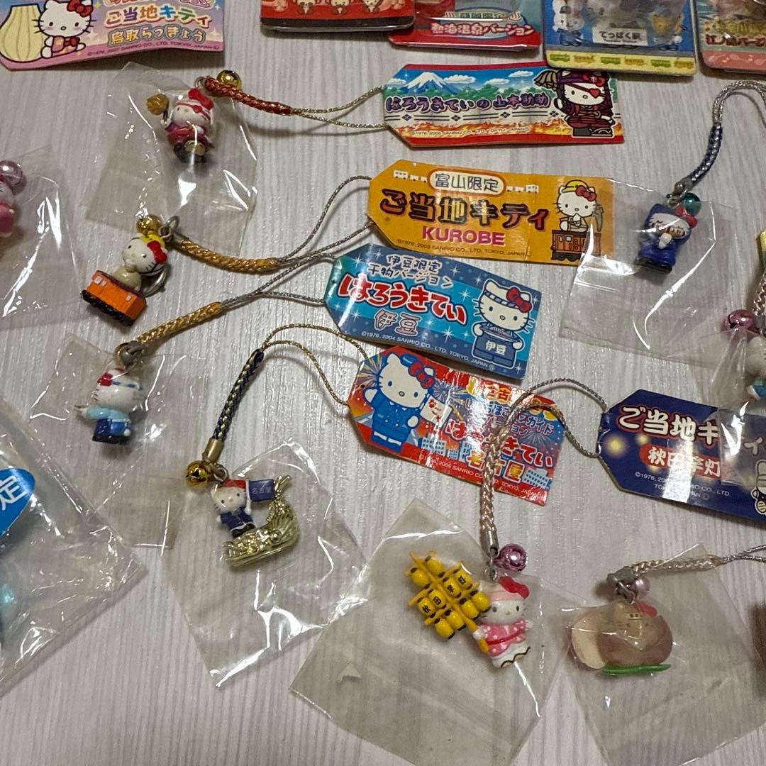 ハローキティ　ご当地　ねつけ　ストラップ　セット　サンリオ