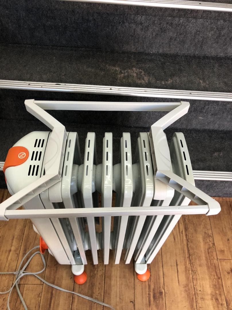 【福岡市限定】オイルヒーター デロンギ 暖房器具【安心の3ヶ月保証】