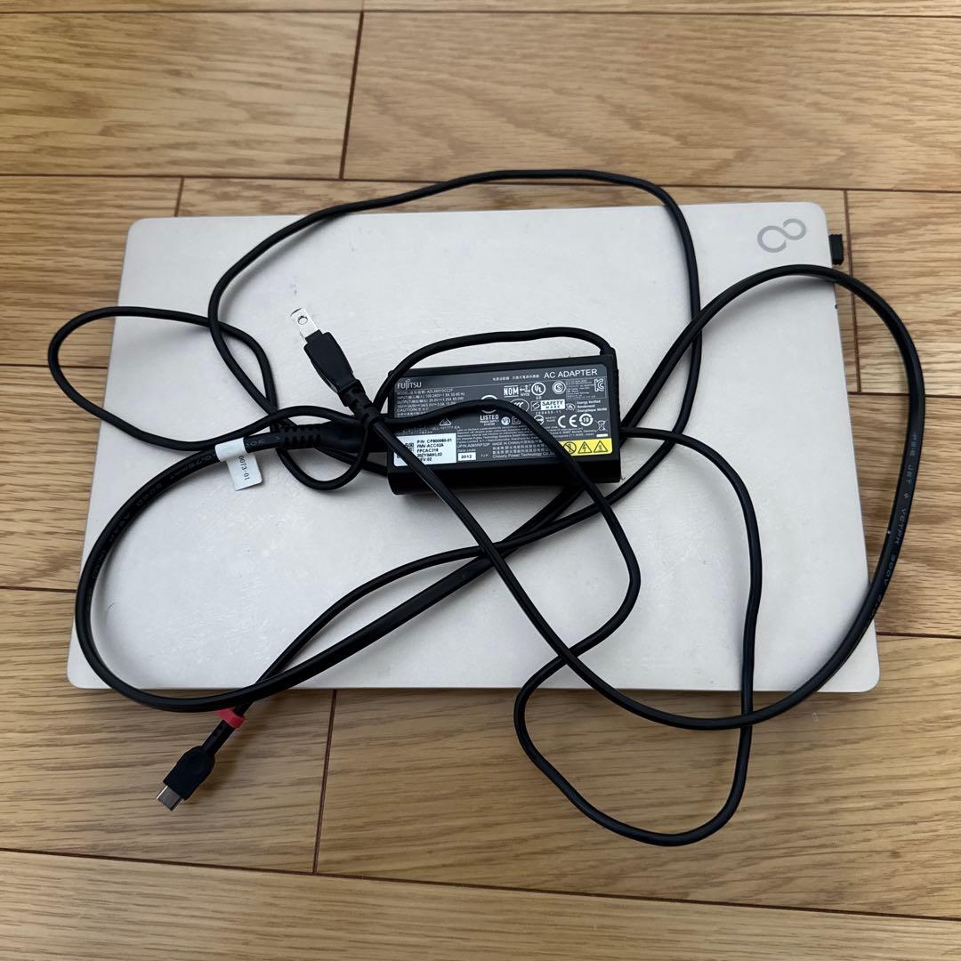 FUJITSU 富士通 ノートPC FMV LIFEBOOK CH75/E3