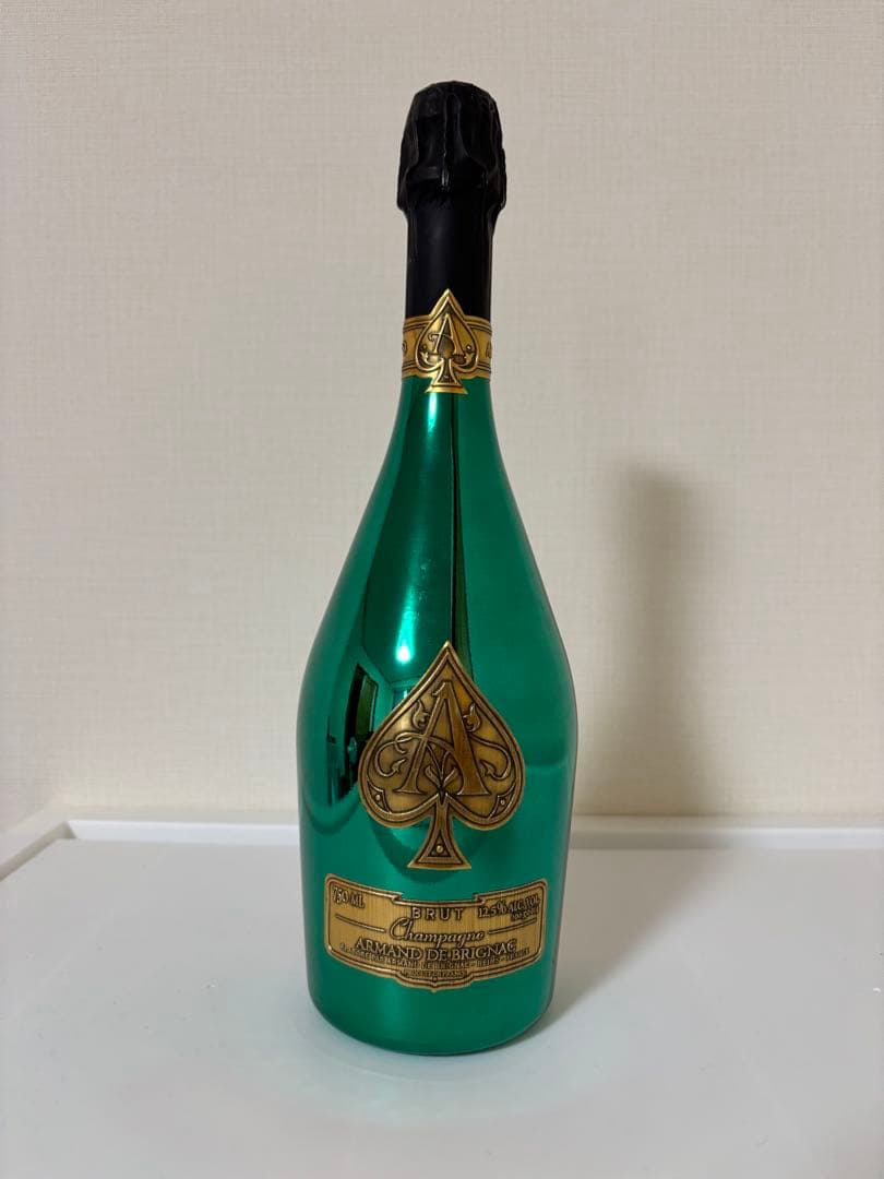 Armand de Brignac 緑色シャンパン 750ml