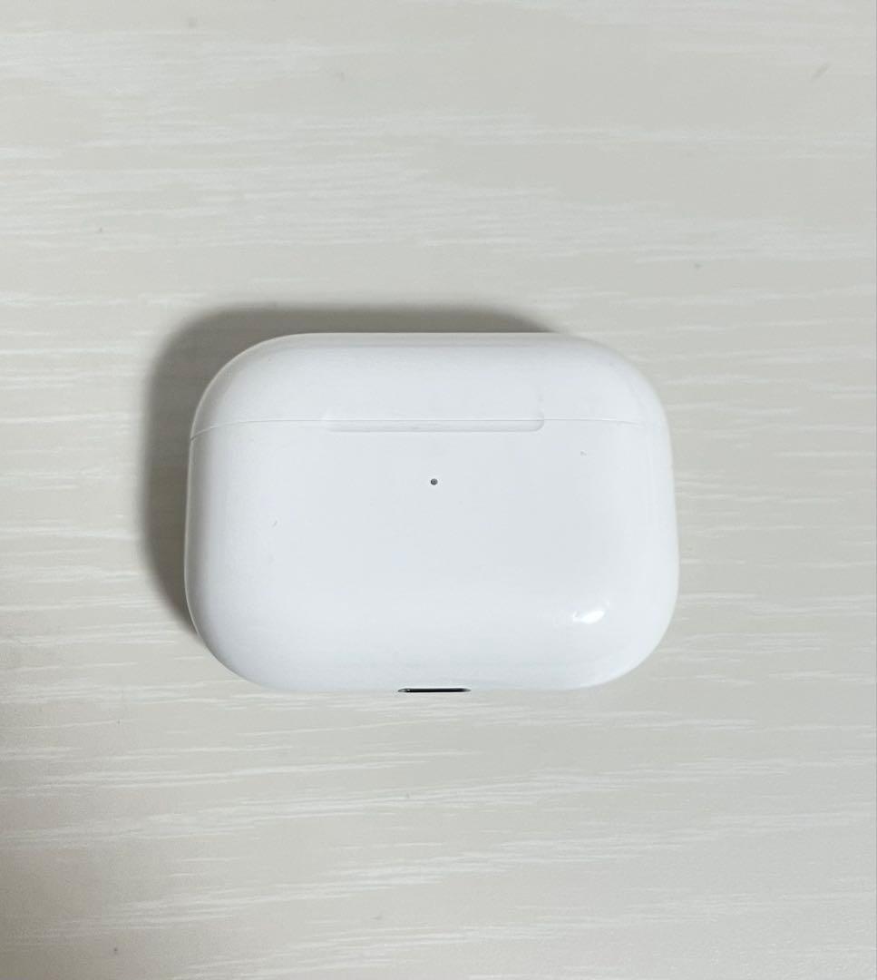 ま*様 AirPods pro 本体　ケース付き