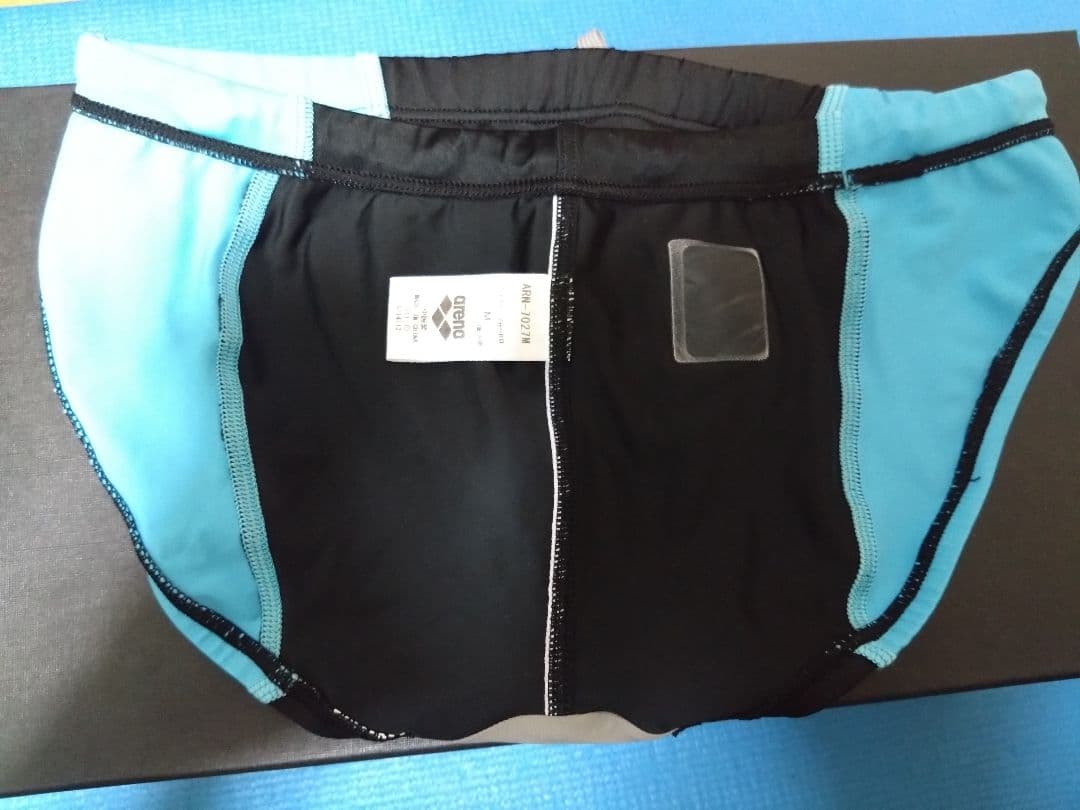 競パン Vパン arena PYTHON 黒/青 М