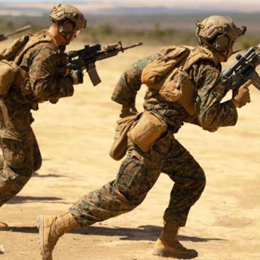 未使用 アメリカ海兵隊実物 McRae ホットウェザーコンバットブーツ 9R