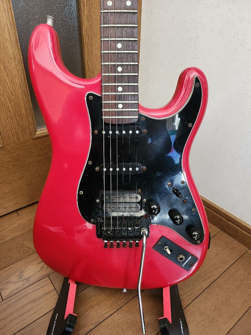 FERNANDES ブラッドギルスモデルを参考にしたモデル