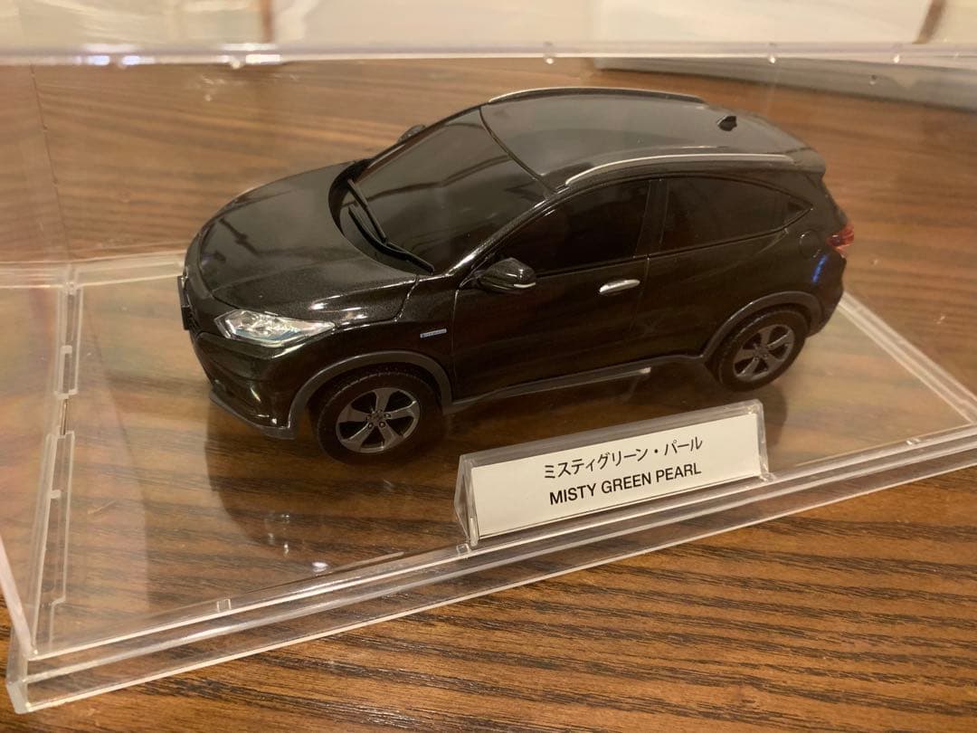 ホンダ ヴェゼル RU系 カラーサンプル模型 （ミスティグリーンパール）ミニカー