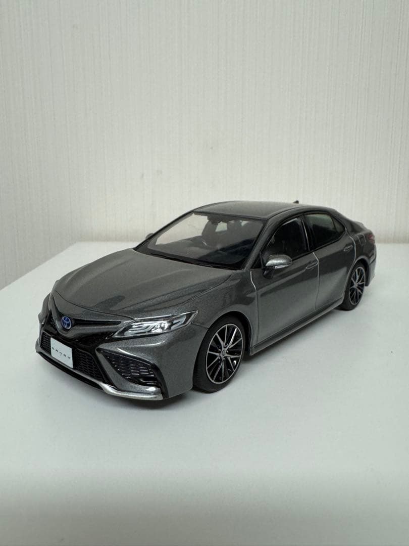 トヨタ カムリ カラーサンプル　ミニカー