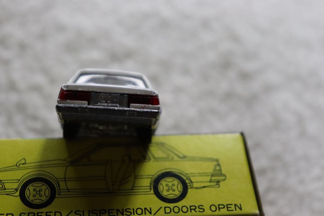 ニッサン　シルビア　2000ZSE-X 日本製　トミカ　ダンロップ　黒箱　NO6