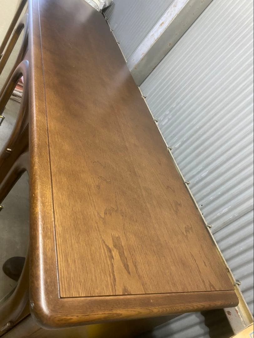 カリモク　照明付き　サイドボード　リビングボード　キャビネット　飾り棚　シェルフ