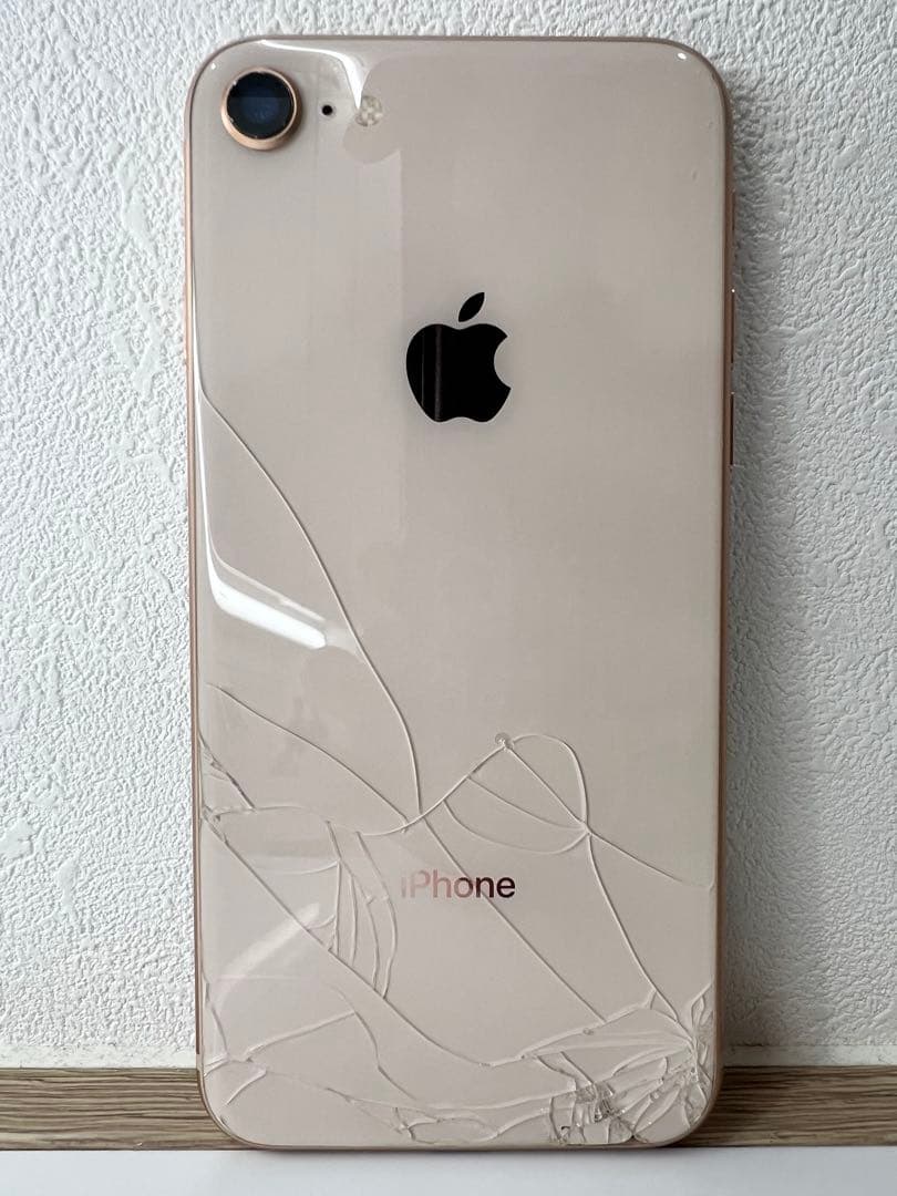 Apple iPhone8 ゴールド256GB ジャンク　動作問題なし