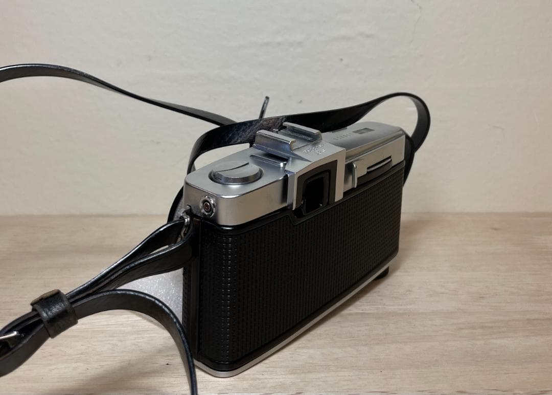 OLYMPUS PEN-F 1:1.8 f=38ｍｍ オリンパス フィルムカメラ