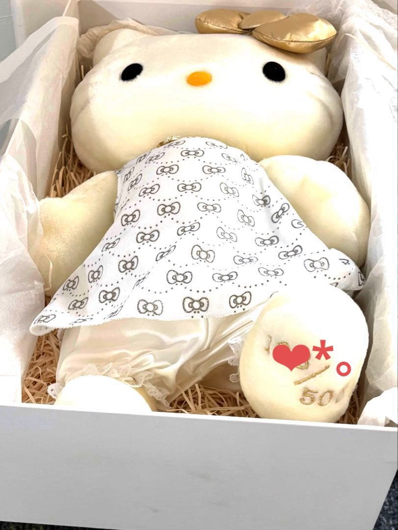 ‎❤︎*。ハローキティ 30周年 世界500体 限定 シリアルナンバー入 サンリオ