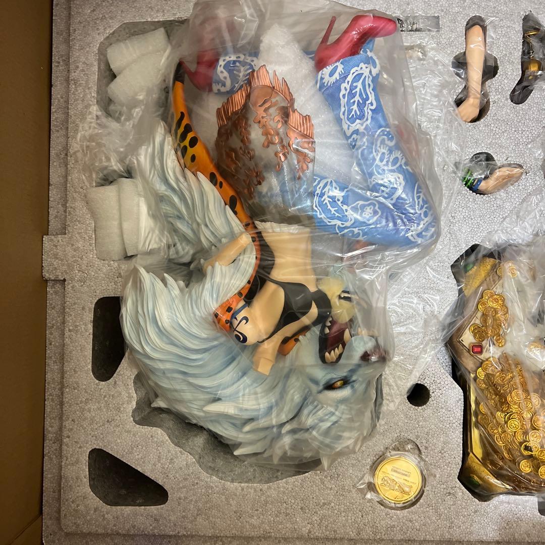 ワンピース　ロゴコレクション大型スタチューシリーズ　ナミ