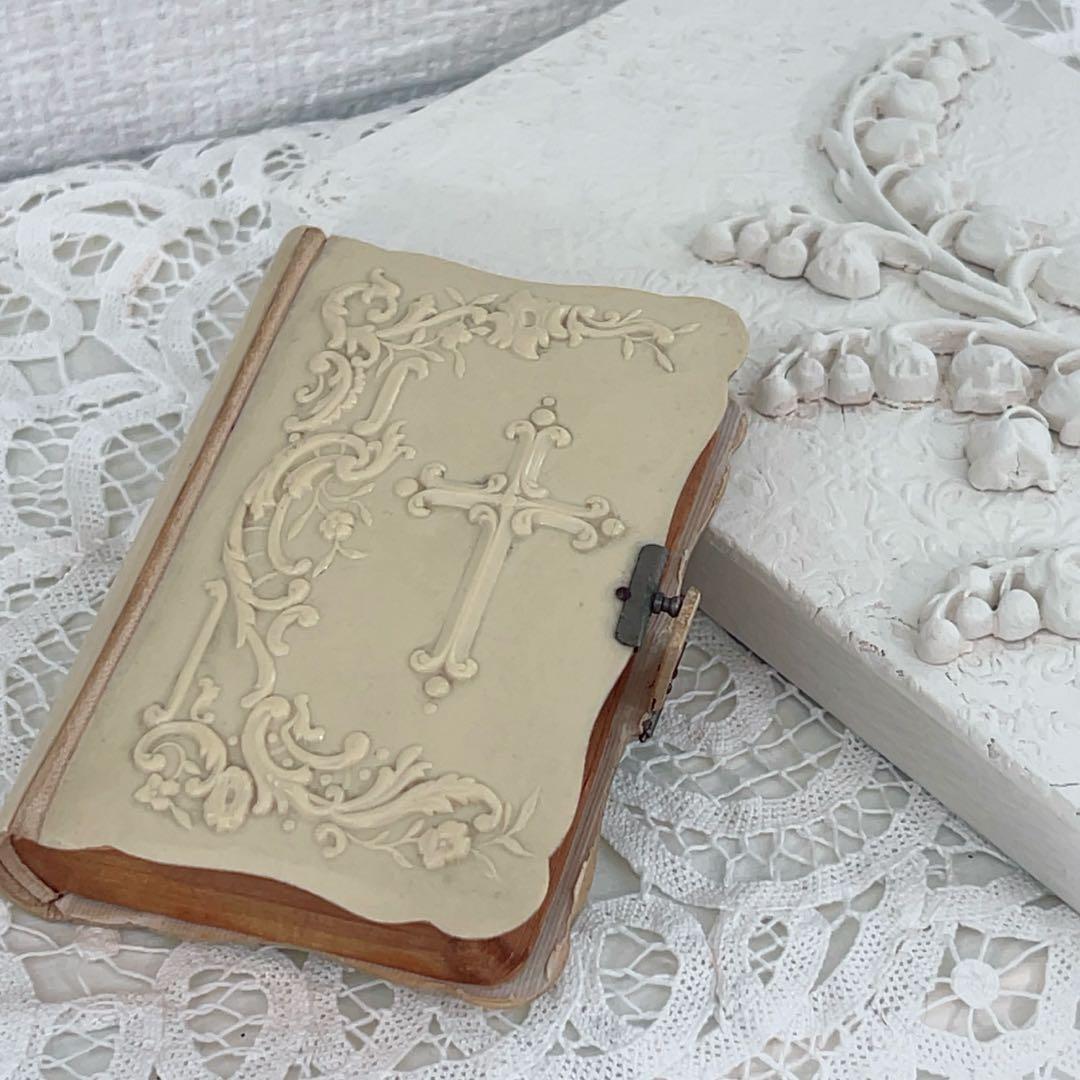 フランスアンティーク＊セルロイドのミゼル祈祷書＊十字架