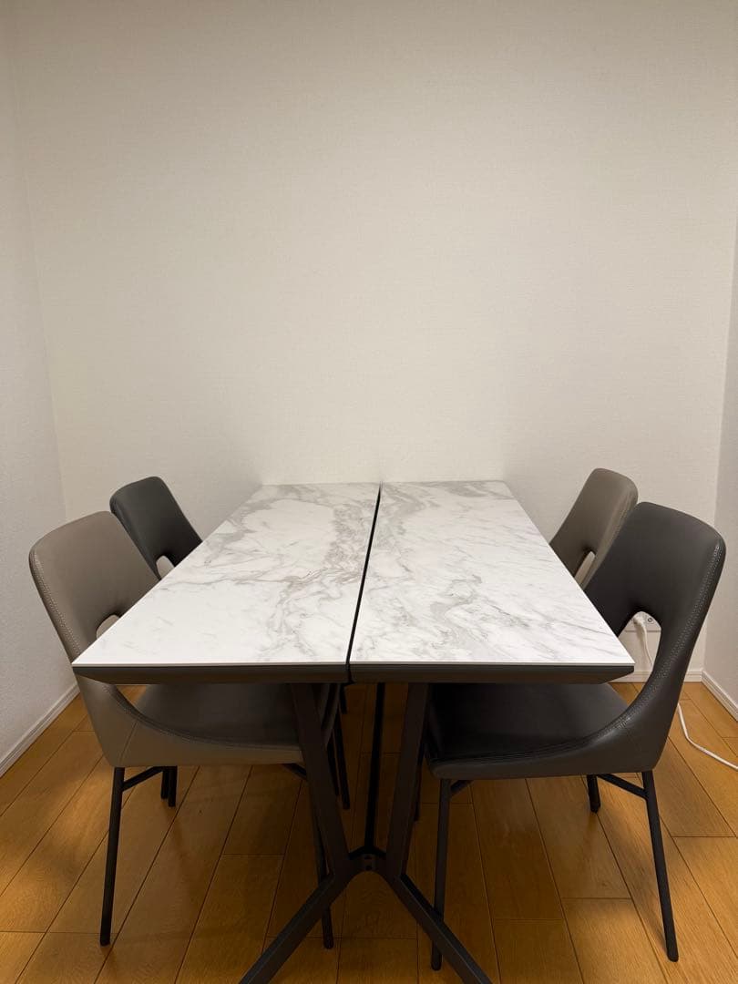 大塚家具　レイラ　テーブルのみ135cm