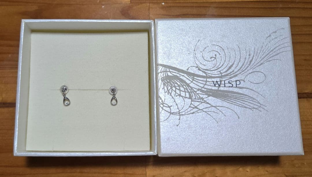 WISP プラチナ ダイヤモンド ピアス　刻印有り