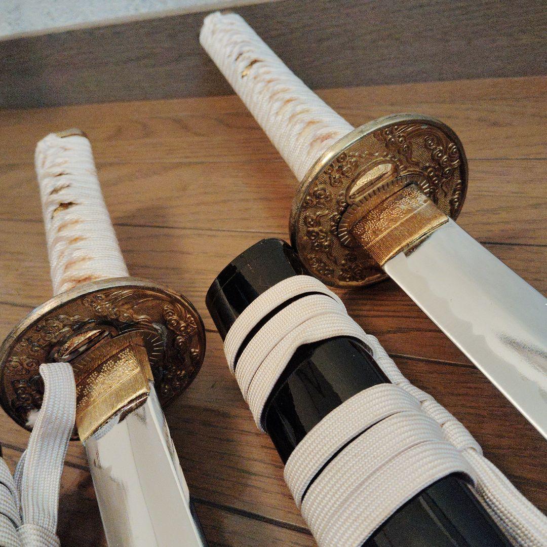 ド*ン様 龍柄　模造刀2本セット　刀掛台付き