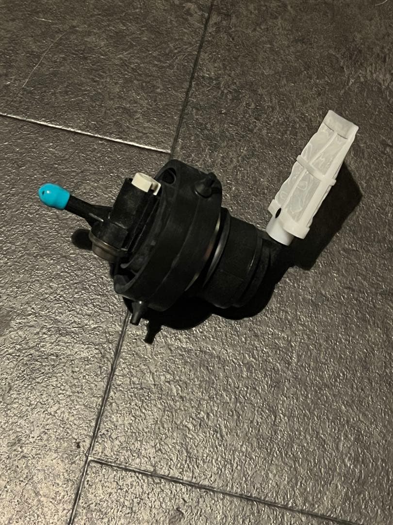 NISSAN (日産) 純正部品 フューエルポンプ　ダットサン ダットラ