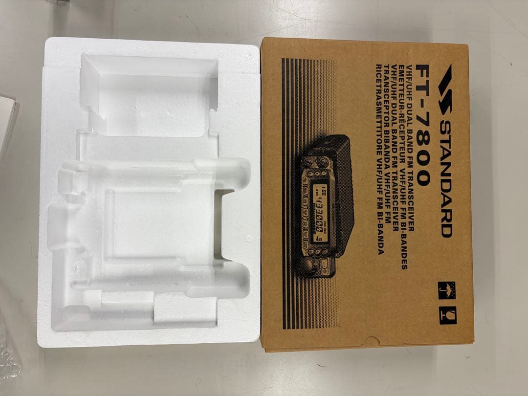 STANDARD FT-7800 デュアルバンド受信機　モービル機