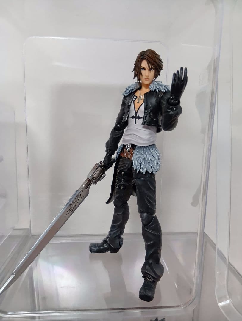 ディシディアファイナルファンタジー　プレイアーツ改　スコール・レオンハート