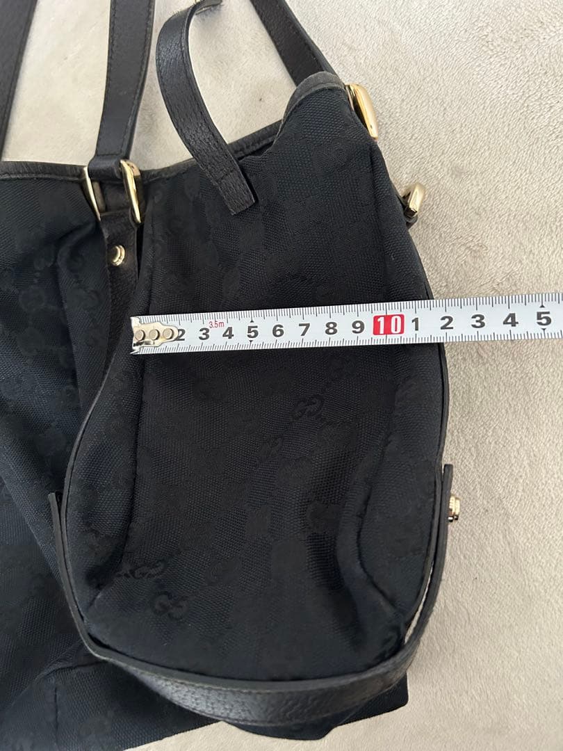 Ｐ　GUCCI トートバック　黒GGキャンバス