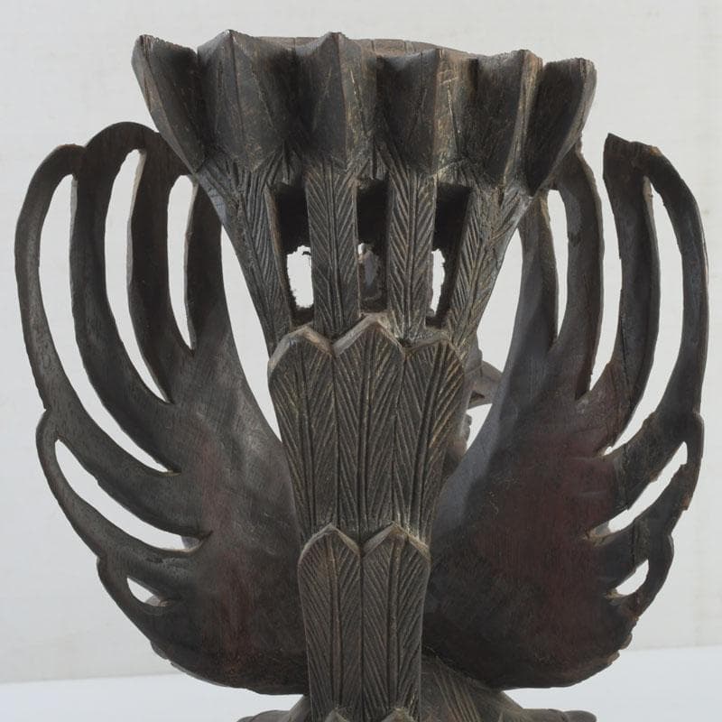 バリ島　インドネシア　木彫　ガルーダ像　置物　V　9380