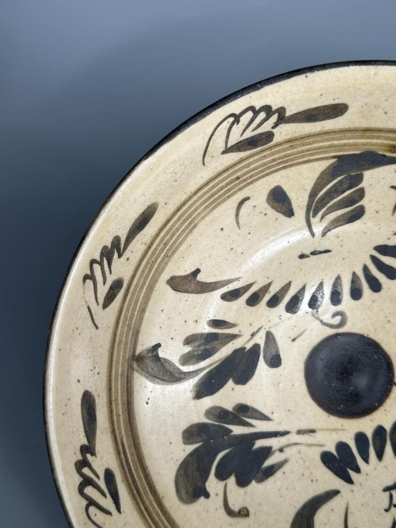中国美術　元時代 ～ 明時代　磁州窯　唐草文盤皿　美品　古物　唐物　茶道具　鉢