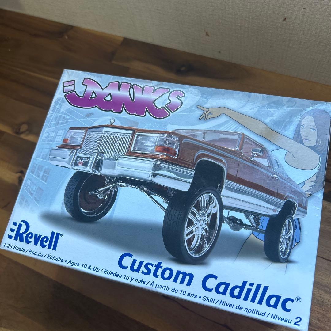 キャデラック　ローライダー　ドンク　DONK プラモデル レベル