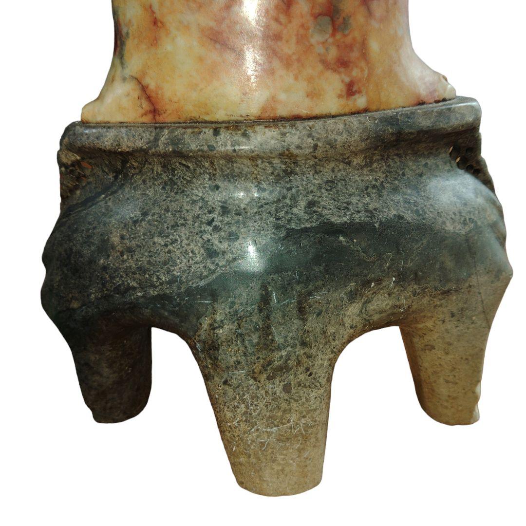 中国寿山石(印材)　草花文彫刻花瓶　置物　瑪瑙