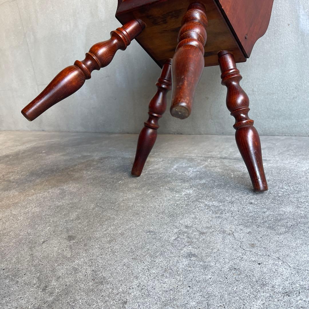 飛騨家具　キツツキ　サイドテーブル　コーヒーテーブル　丸テーブル　ラック付き