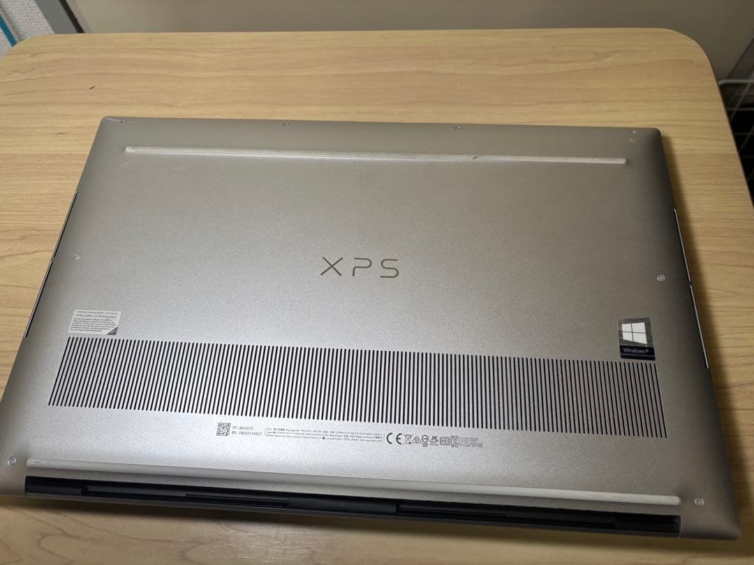 Windowsノート本体 Dell XPS 15 9500 Core i7-10750H 16GB