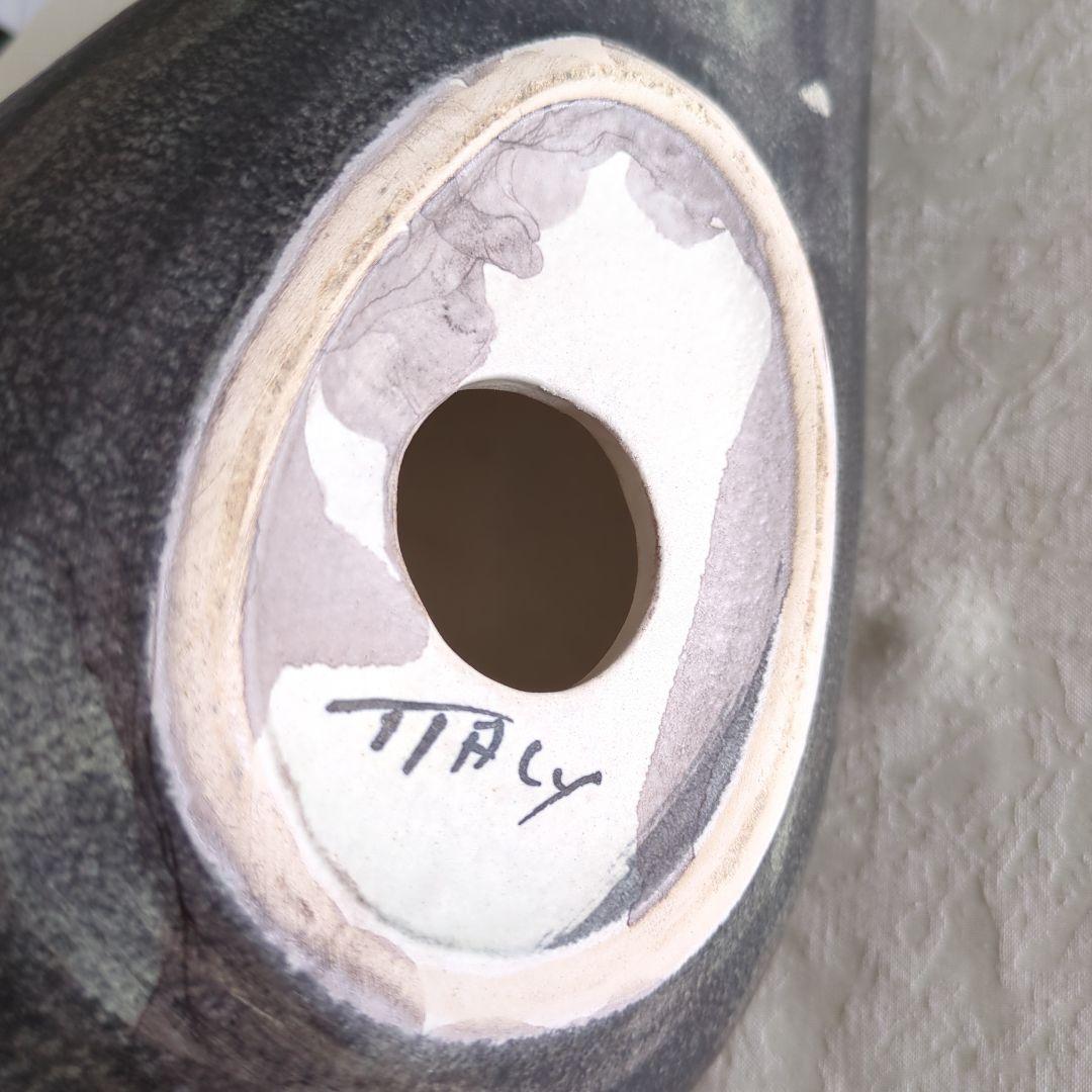 ITALY 陶器　カモ置物　オブジェ　　彫り模様有