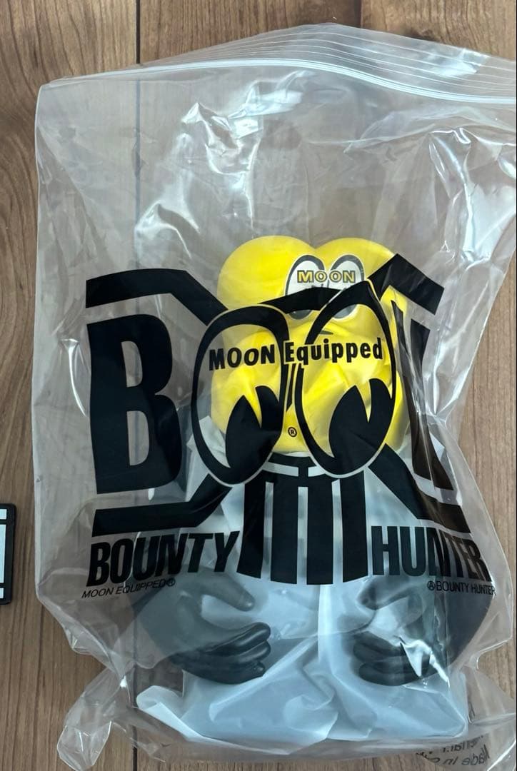 MOONEYES × BOUNTY HUNTER SKULL KUN