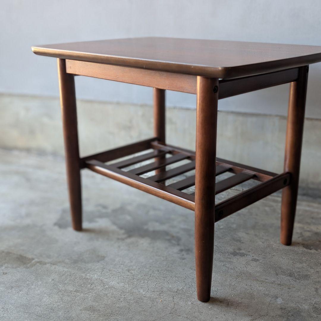 【古家具】カリモクのミッドセンチュリー調サイドテーブル　ナイトテーブル