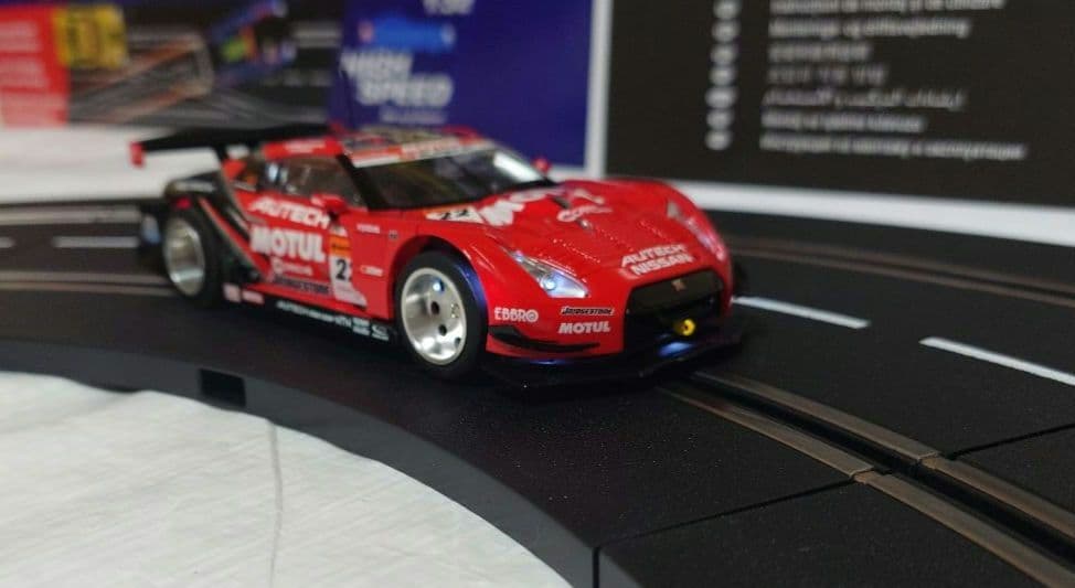 スロットカーカレラ日産GT-R GT500 NISMO MOTUL AUTECH