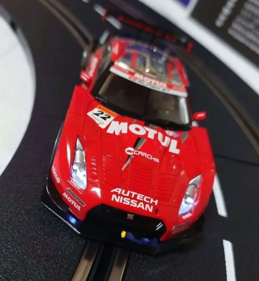 スロットカーカレラ日産GT-R GT500 NISMO MOTUL AUTECH