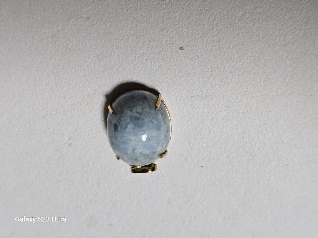 K１８糸魚川青翡翠１０x１２mm四つ爪ペンダント