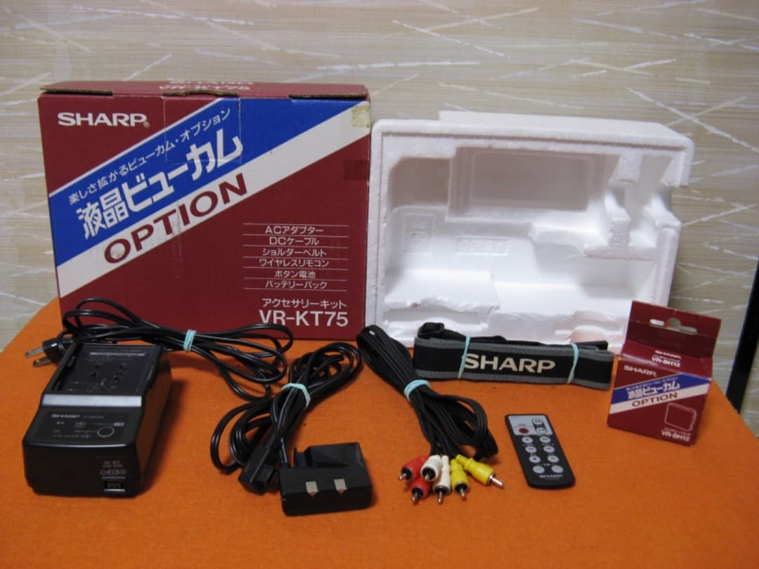 動作OK❗️☆シャープの液晶8ミリビデオカメラ・VL-EL320