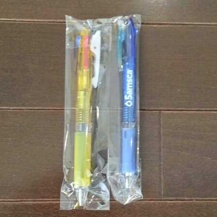 【未使用】３色ボールペン ２本セット