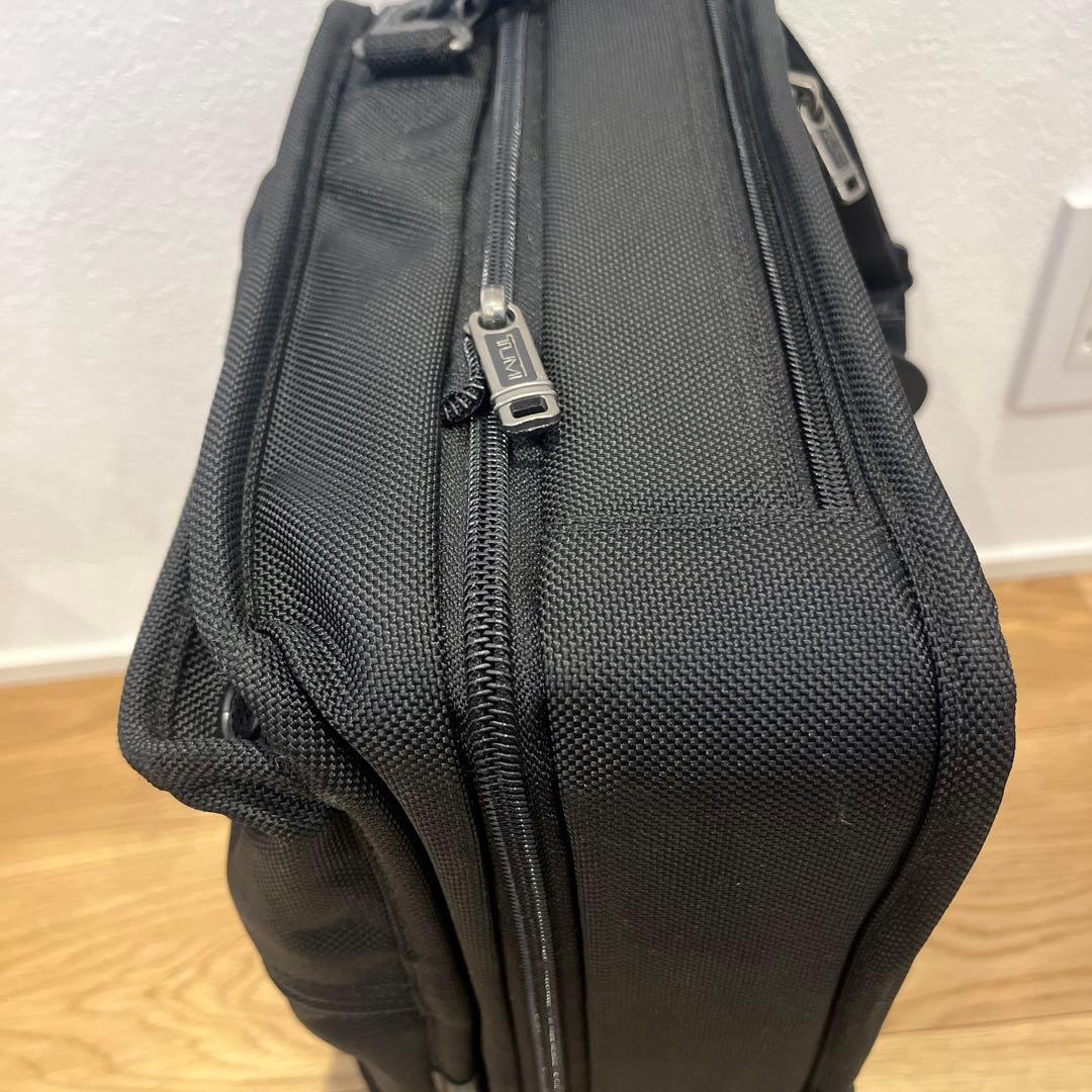 TUMI ブラック gen4.4 エクスペンダブル オーガナイザー ブリーフ