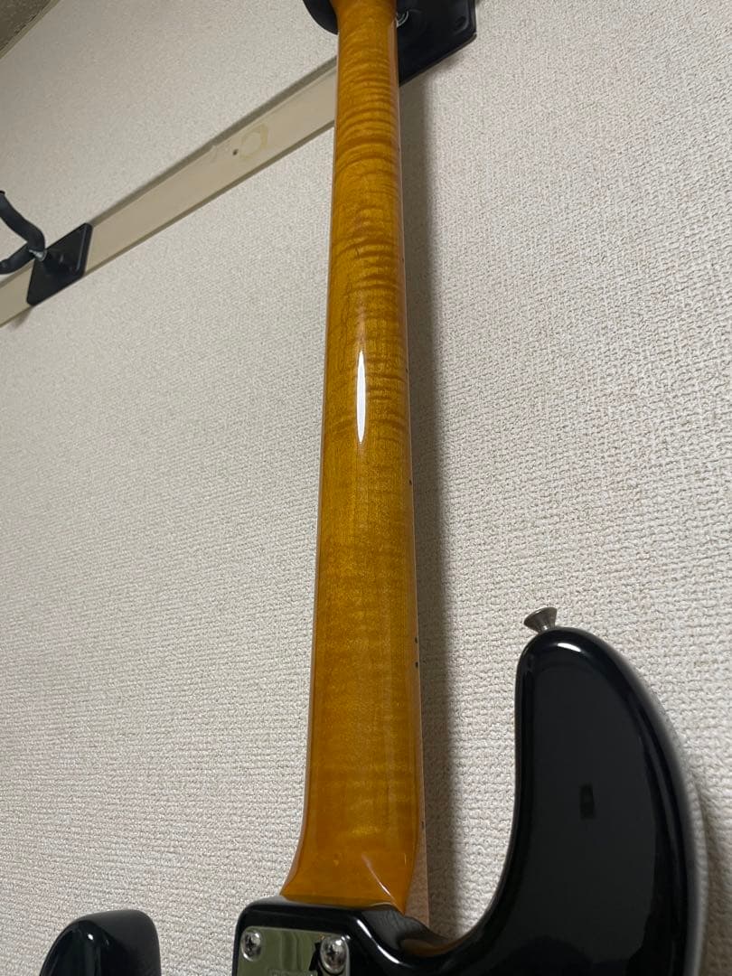 ベース ERNIE BALL MUSAN Stinray Classic Black