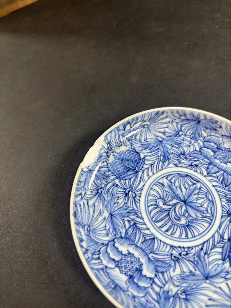 135 伊万里　線描き　花　小皿　古伊万里　鍋島　九谷