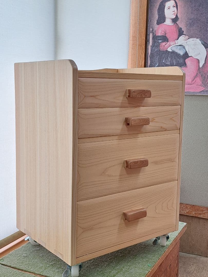 NIKE 様へ ご注文いただきました ワゴンが 完成しました。